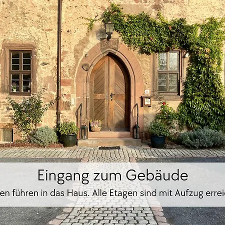 Graefin Anna - Rueckzugsort Fuer Freundetreffen In Der Historischen Hinterburg - 2 Schlafzimmer, Altstadtlage, Garten, Aufzug, Hund Willkommen Schlitz