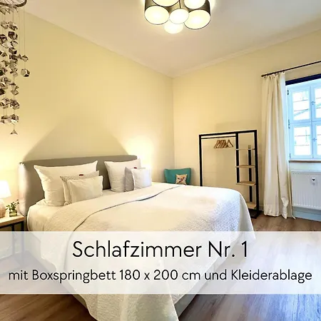아파트 Graefin Anna - Rueckzugsort Fuer Freundetreffen In Der Historischen Hinterburg - 2 Schlafzimmer, Altstadtlage, Garten, Aufzug, Hund Willkommen *