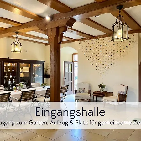 Graefin Anna - Rueckzugsort Fuer Freundetreffen In Der Historischen Hinterburg - 2 Schlafzimmer, Altstadtlage, Garten, Aufzug, Hund Willkommen *