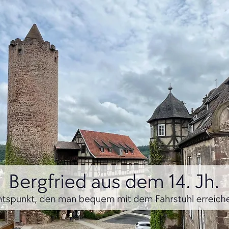 Graefin Anna - Rueckzugsort Fuer Freundetreffen In Der Historischen Hinterburg - 2 Schlafzimmer, Altstadtlage, Garten, Aufzug, Hund Willkommen * Schlitz