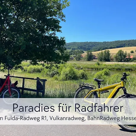 Graefin Anna - Rueckzugsort Fuer Freundetreffen In Der Historischen Hinterburg - 2 Schlafzimmer, Altstadtlage, Garten, Aufzug, Hund Willkommen Appartement