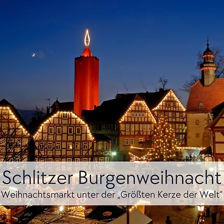 Graefin Anna - Rueckzugsort Fuer Freundetreffen In Der Historischen Hinterburg - 2 Schlafzimmer, Altstadtlage, Garten, Aufzug, Hund Willkommen Appartement *