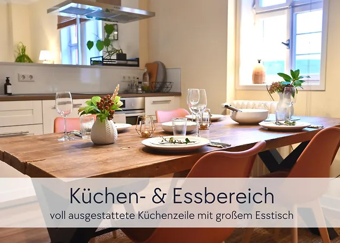 Graefin Anna - Rueckzugsort Fuer Freundetreffen In Der Historischen Hinterburg - 2 Schlafzimmer, Altstadtlage, Garten, Aufzug, Hund Willkommen Schlitz